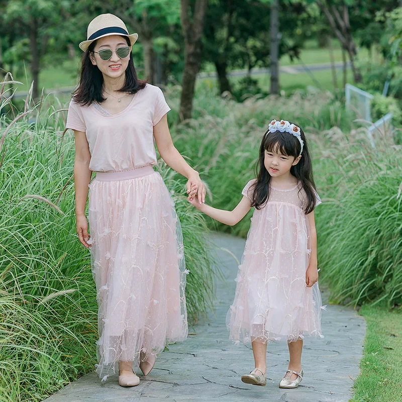 Retail Embroidery Flower Star Mother and Daughter Dress Summer Family Matching Mother Skirt Daught Dress Family Clothing E1