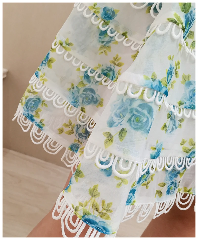 Женское платье с цветочным принтом глубоким v образным вырезом и пышными