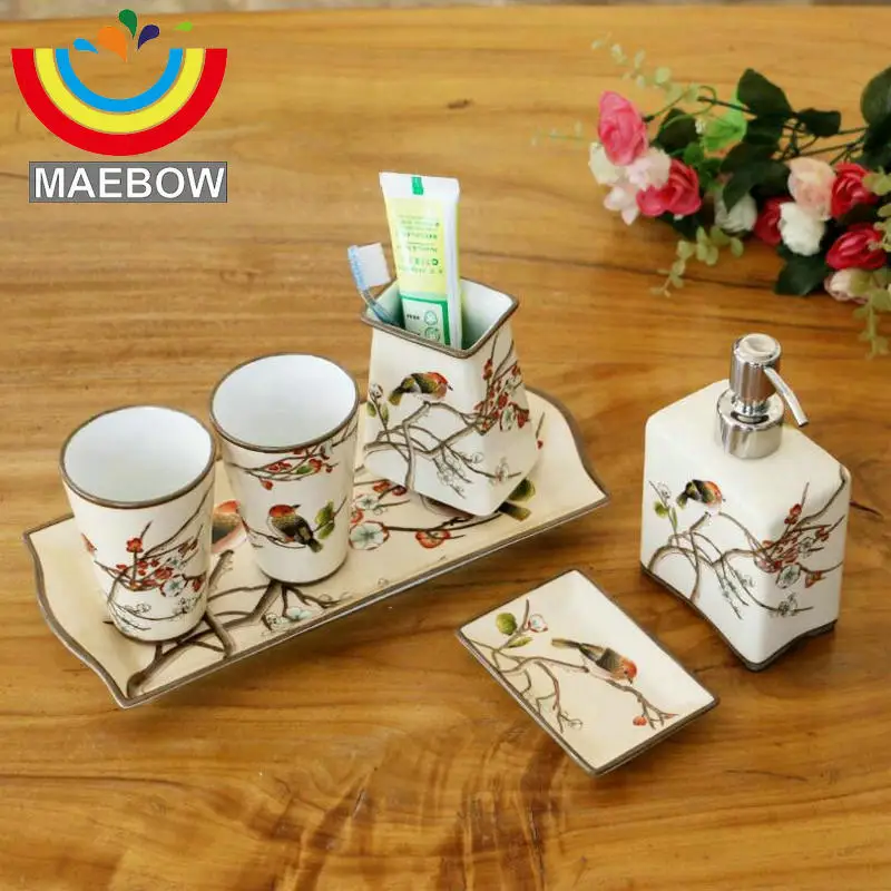 

Beatiful Hand Paint Collectible Home Decoration Soap Dispenser Porcelain Tooth Mug Bathroom Accessories Set