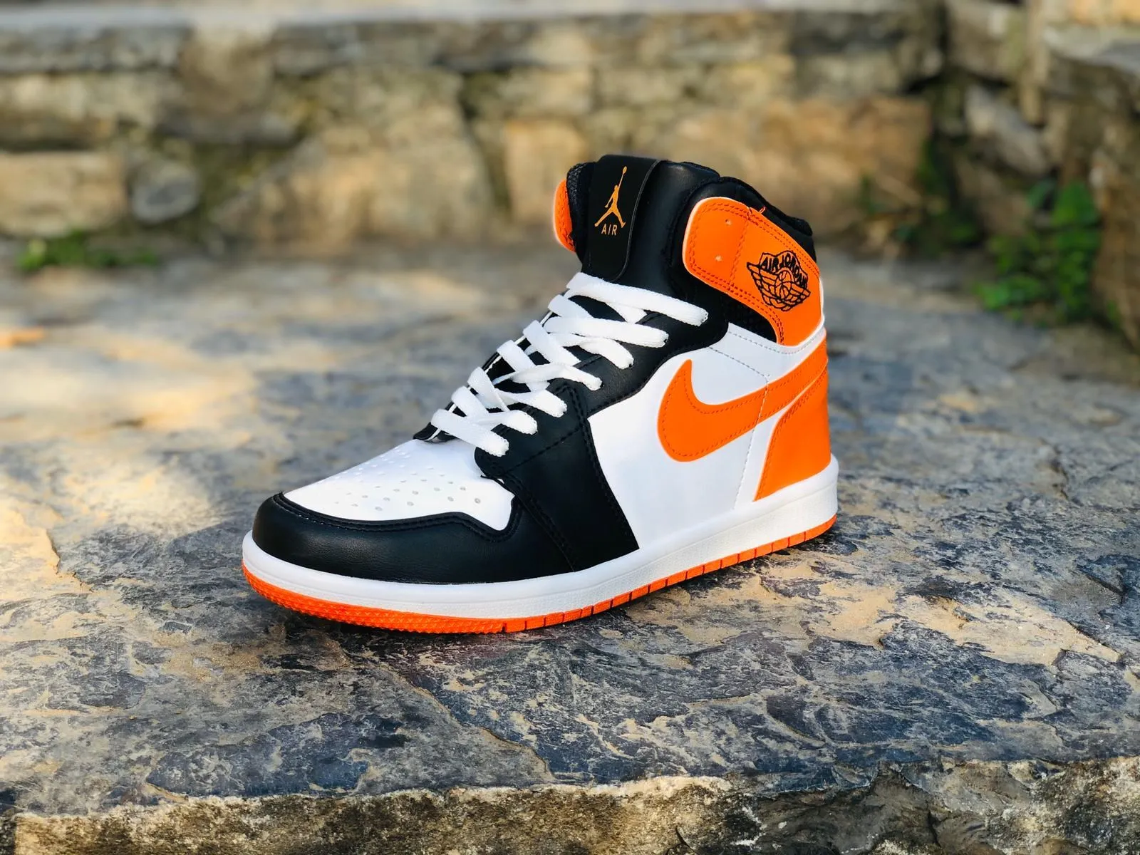 Nike Jordan 1 оранжевый