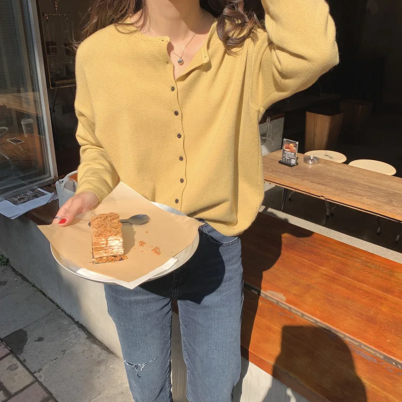 

2020 Casual Urban Candy Color Short Loose Thin Knitwear Round Neck Single Breasted Sweater Cardigan Available In Multi Colors