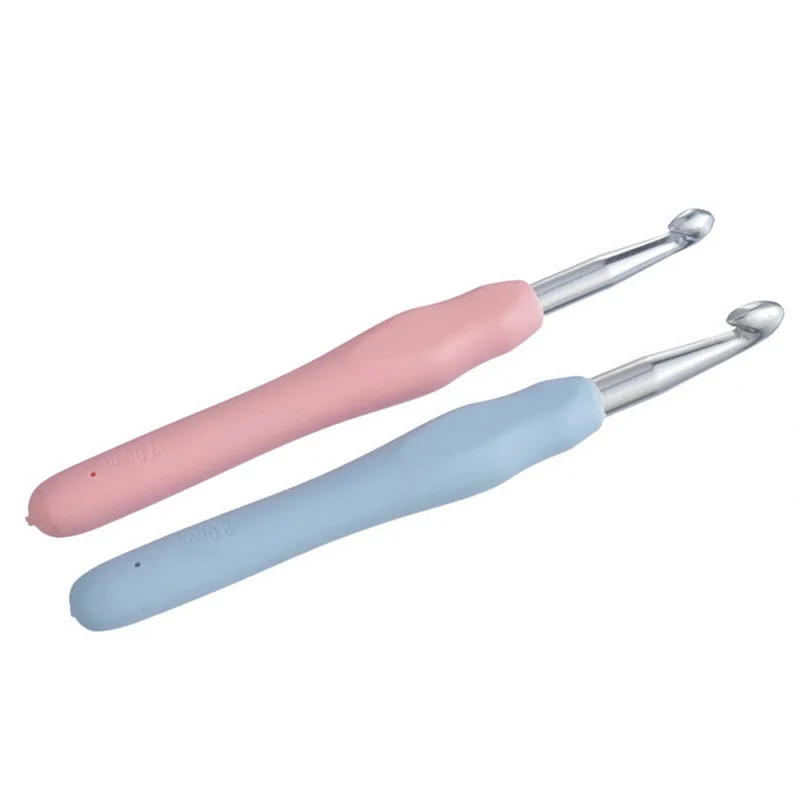 

2PCs/set Aluminum Crochet Hooks For Needlework Knitting Needles Light Color TPR Handle Sewing Accessories 7/8mm