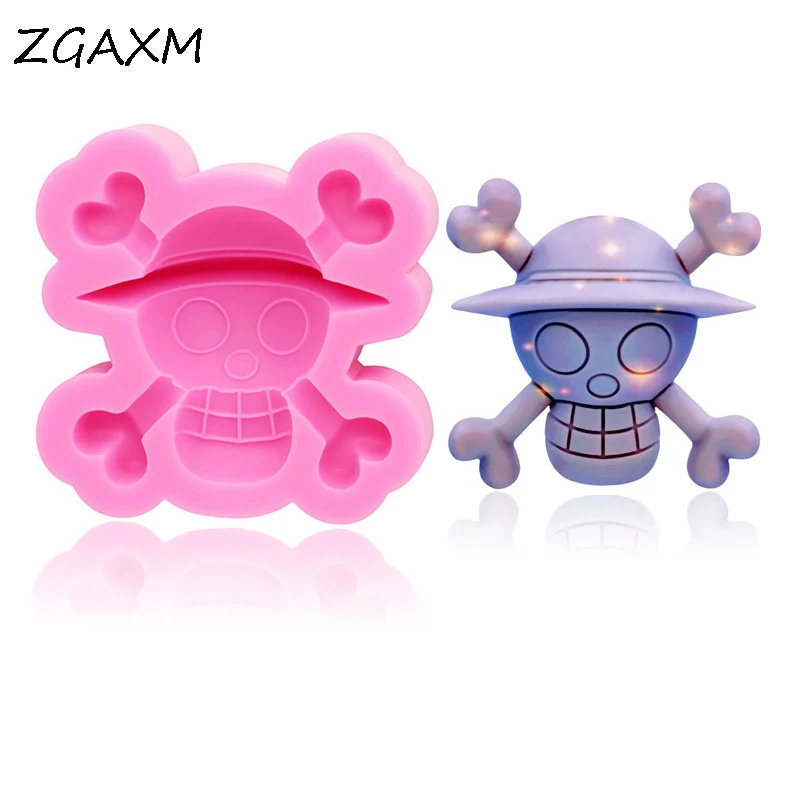 

LM 308 - Halloween Keychain resin clay mold Skull head pirate cartoon soap silicone mold DIY fondant cake silicone mold