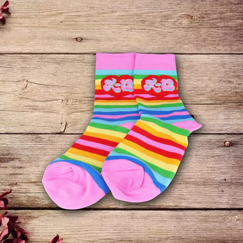 Ранние радужные носки Мелани Мартинез|Булавки и значки| |