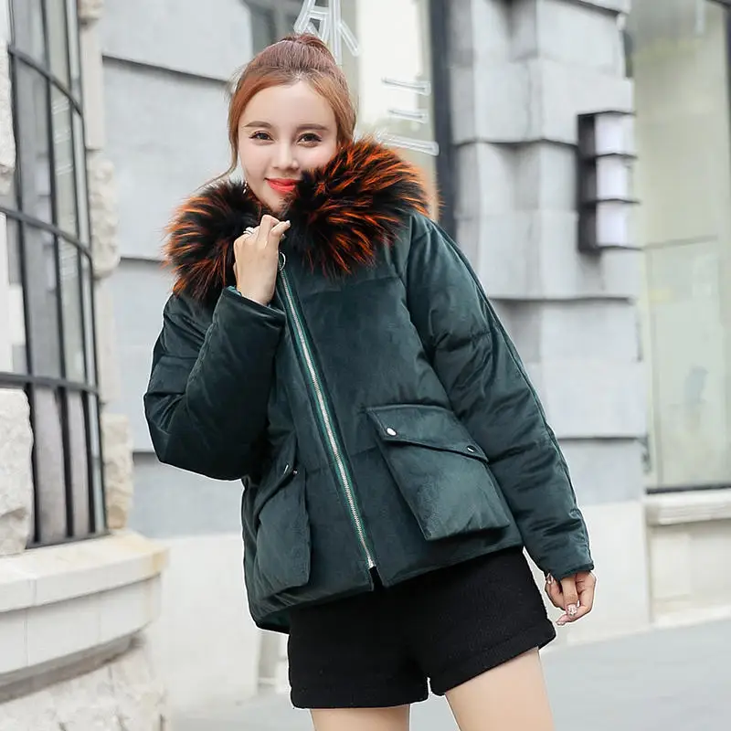 Dark green parka Пуховая хлопковая куртка, женское бархатное зимнее пальто, парка, свободная с капюшоном, меховым воротником, теплое утепленное пальто, Женская Стеганая негабаритная куртка Q1899 - Цвет: Dark green parka