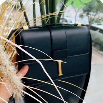 

High End Women Leather Designer Handbags 30 Women Shoulder Bags with strap montaigne Lady Crossdody Bags