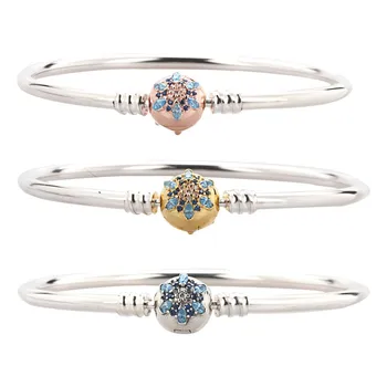 

Authentic 925 Sterling Silver New Classic Snowflake Stone Inlaid Fashion Pan Bracelet Fit European Charm Bracelets Women Jewelry
