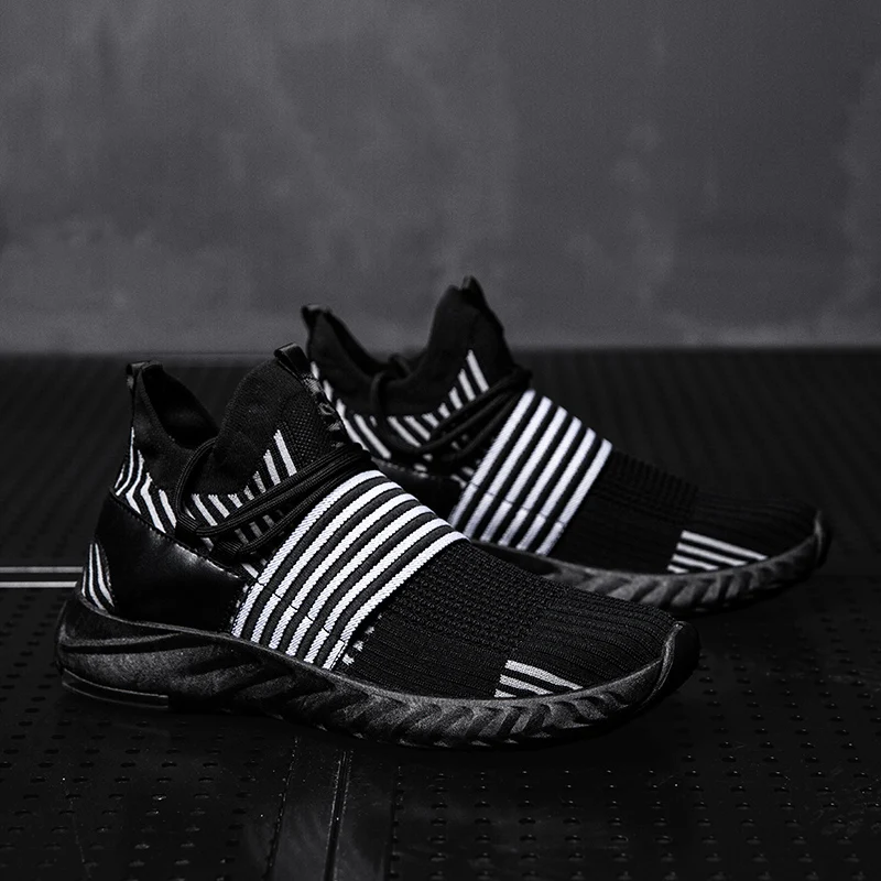 Men Shoes New Style Fashion Breathable Sneakers Men's Korean-style Stylish British-Style Versatile Mesh Shoes Black Sports And L