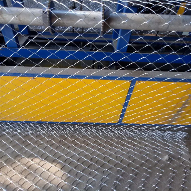 

Manufacturers Direct Selling a Large Amount Currently Available Hot Galvanized Stitched Pattern Green Wire Mesh Slope Protect St