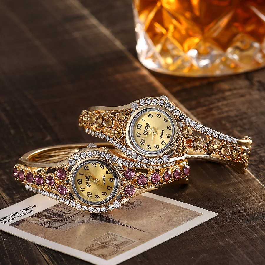 Reloj Mujer, часы с бриллиантовым браслетом, женские креативные Маленькие стразы с циферблатом, повседневные женские Ретро часы, женские кварцевые часы