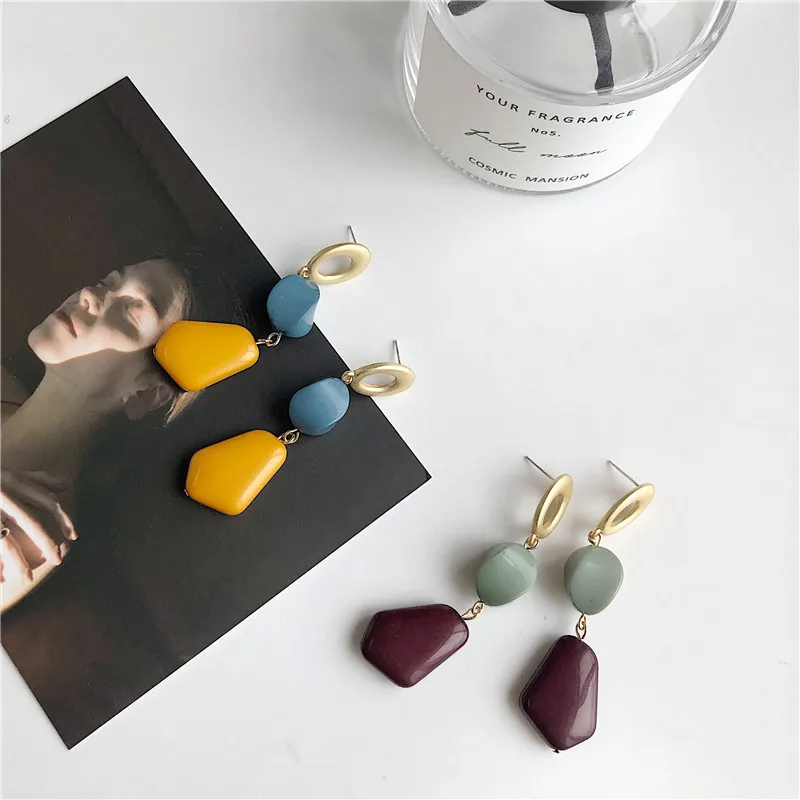 

Korea hot new design fashion jewelry color matching resin autumn and winter earrings long gold metal earrings for women gift
