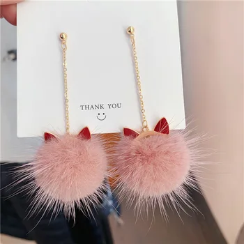 

2020 New Fashion Oil Cat Mink Plush Fur Ball Ear Clip Fringed Dangle Drop Earrings For Women Girl Jewelry Party Wedding Gift