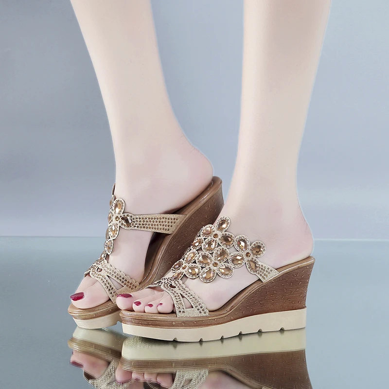 

Shoes Women Summer Wedges Rhinestone Bling Slip-On Super Heel Breathable Beach Platform Sandals Fashion Hollow Ladies Shoes