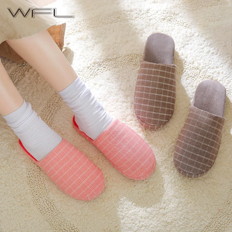 

WFL Slippers Women 2019 Soft Cute Plush Warm Winter Women Men Couples House Slippers Anti-slip Bottom Home Cotton Slippers