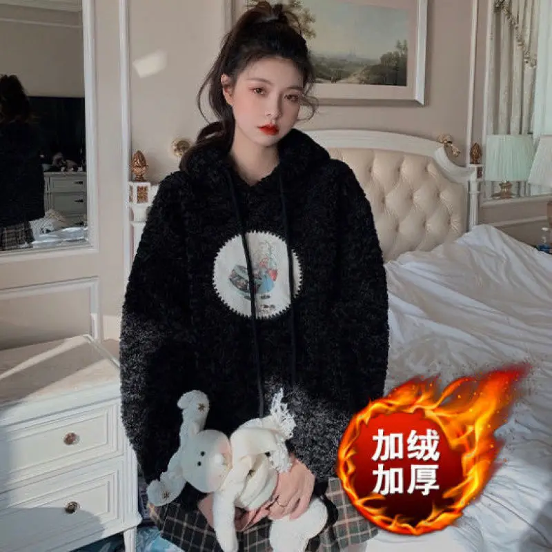 2021 winter imitation lamb wool hooded sweater women's cashmere jacket Pullover small man Plush thickened lamb Plush jacket