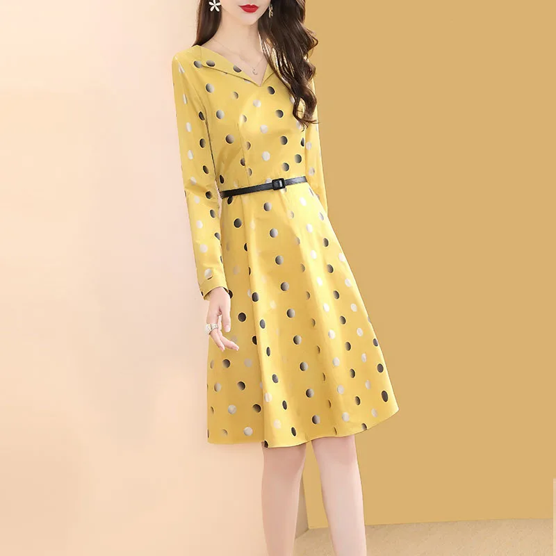 

Yellow Printings V-neck Polka Dot Dress Women's Autumn And Winter Mid-length 2019 New Style Base Skirt Europe And America