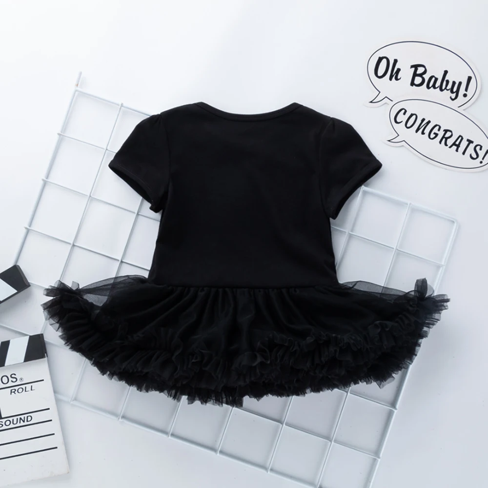 Новое Стильное платье для новорожденных комплекты для малышей модные черные комбинезоны с оборками и повязкой на голову для маленьких девочек, праздничная одежда для дня рождения, От 0 до 2 лет