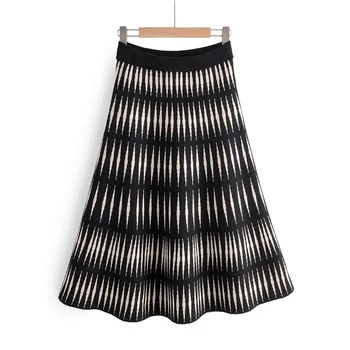 

New color contrast large swing knitted skirt fashion women's bottomed skirt in autumn and winter