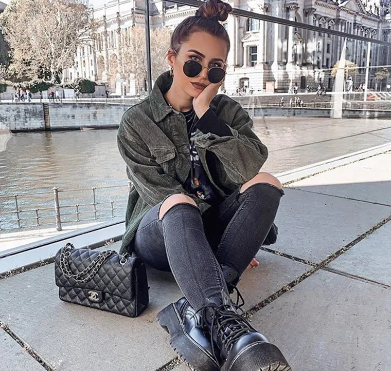 11908145477_1170786358