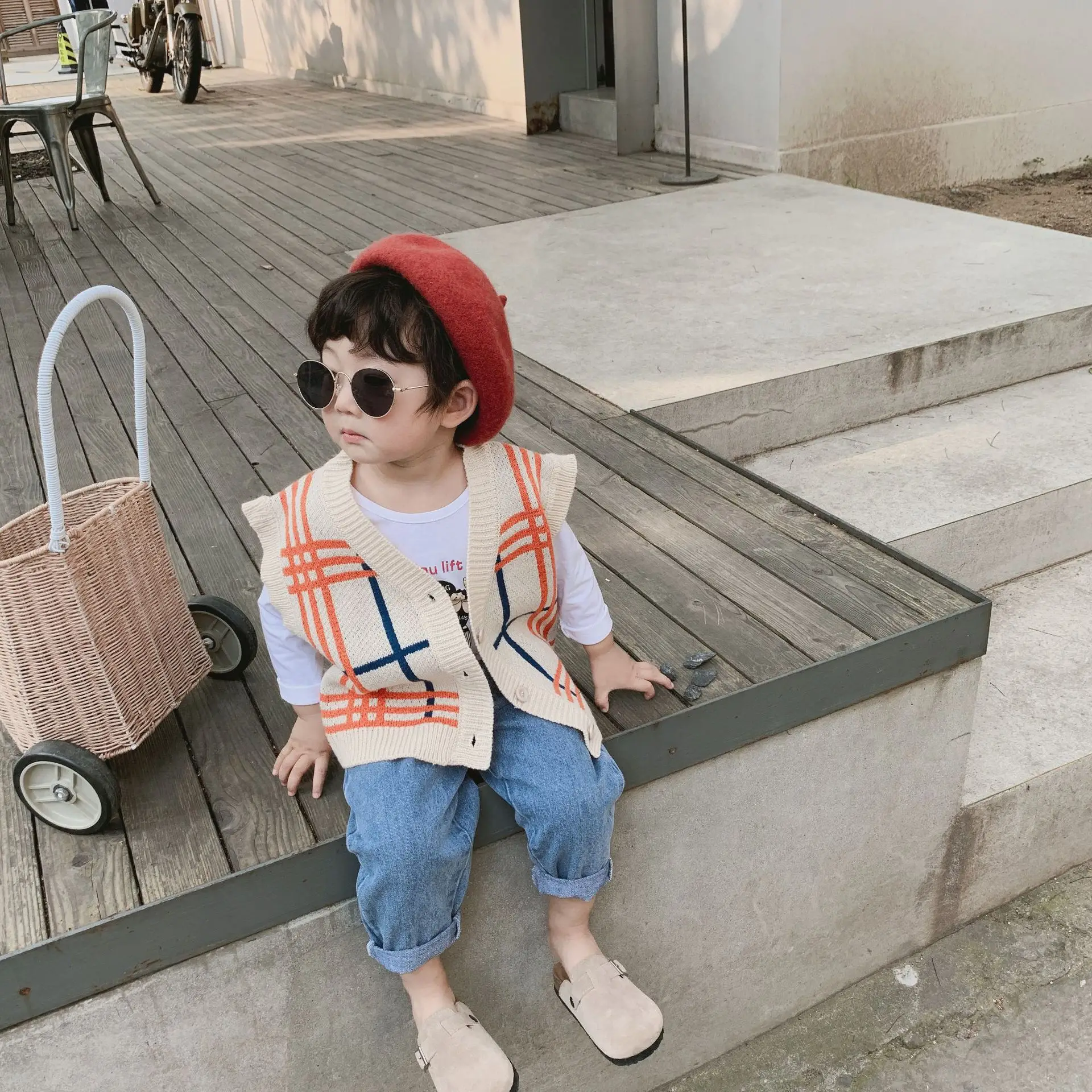 

Autumn Winter boys fashion plaid sleeveless sweaters girls knitted warm cardigan kids clothes