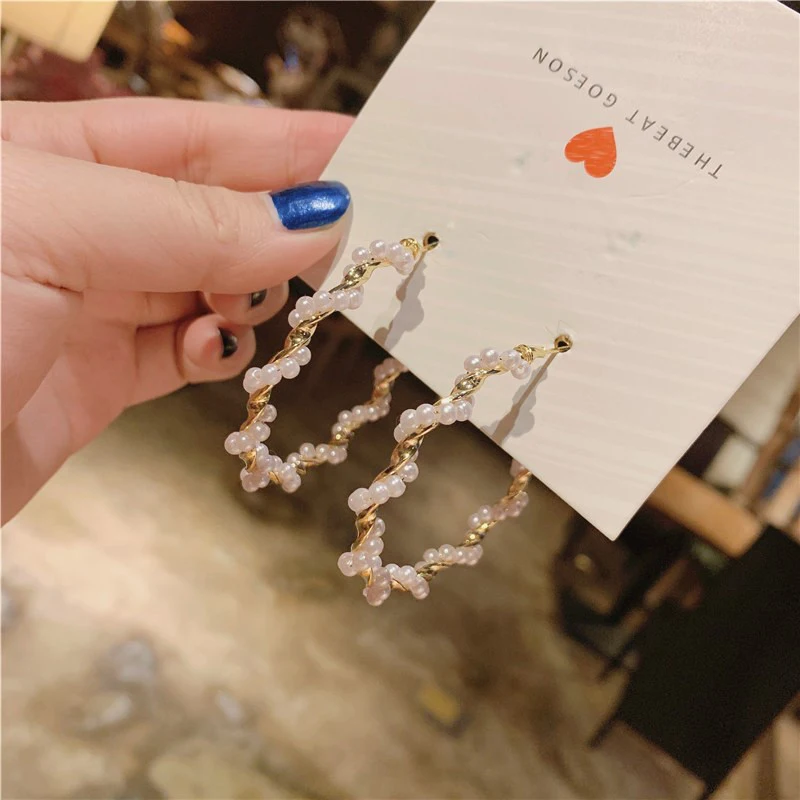 13116350995_1421371375