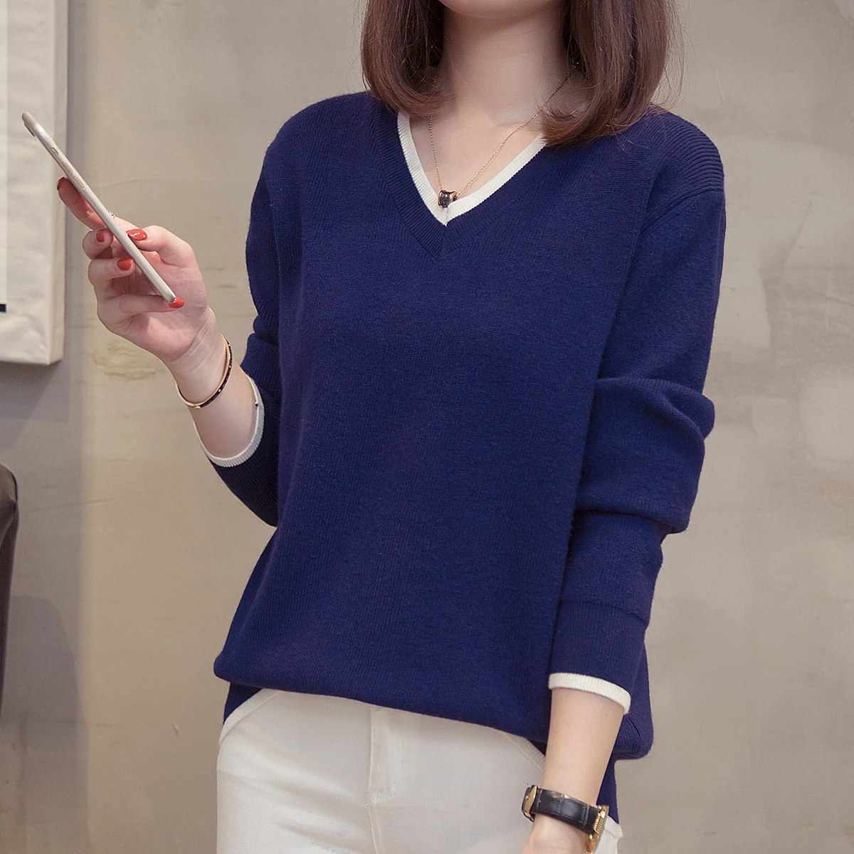 

plus size v neck pullovers sweaters 2020 autumn winter clothes splice color ladies knitted tops oversized streetwear jumper 4xl
