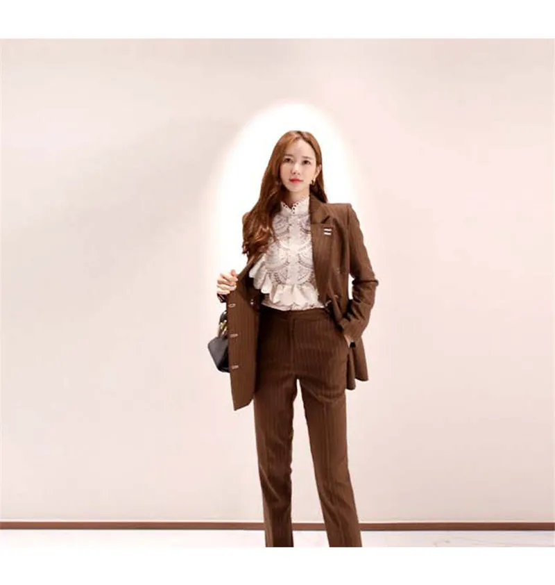 Han edition autumn royal elder sister aura lapel striped pants suit