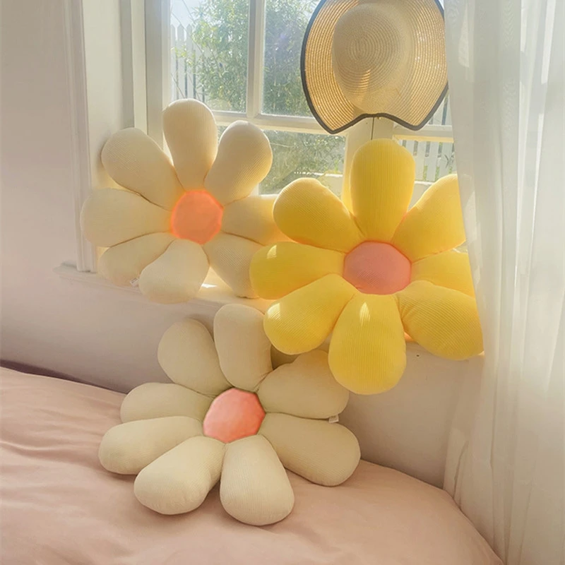 Daisy Flower Pillow