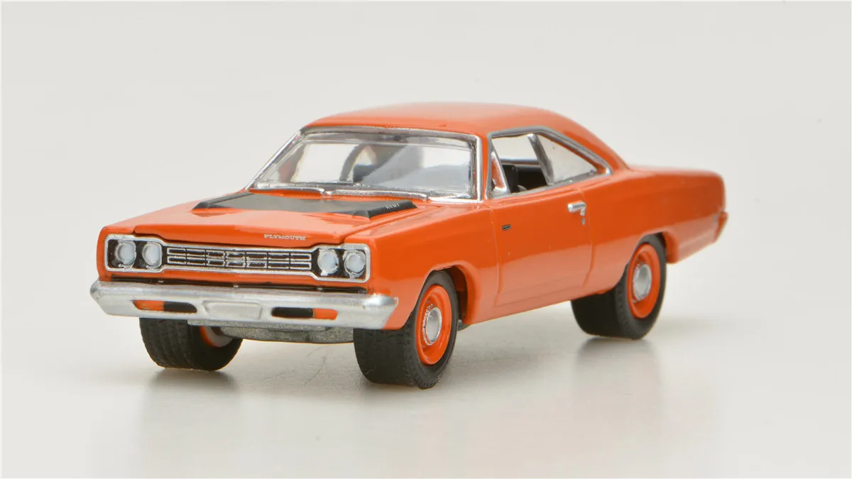 Модель автомобиля из сплава Плимута 1: 64 1968| |