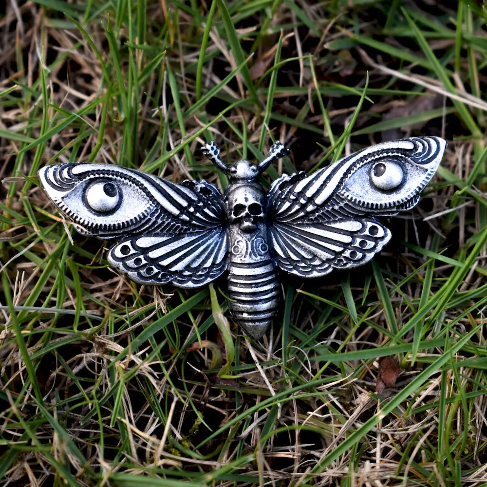 1 шт. dead head moth брошь
