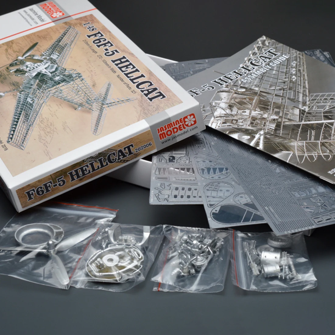 1/48 F6F-5 модель самолета комплект Ретро крыло подвижный истребитель украшение 3D металлическая Сборная модель обучающая игрушка подарок для детей и взрослых