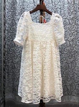 

2020 Spring and Summer New Women's Square Collar Slingback Embroidery Flower Dark Pattern Short Sleeve Solid Color Dress 527