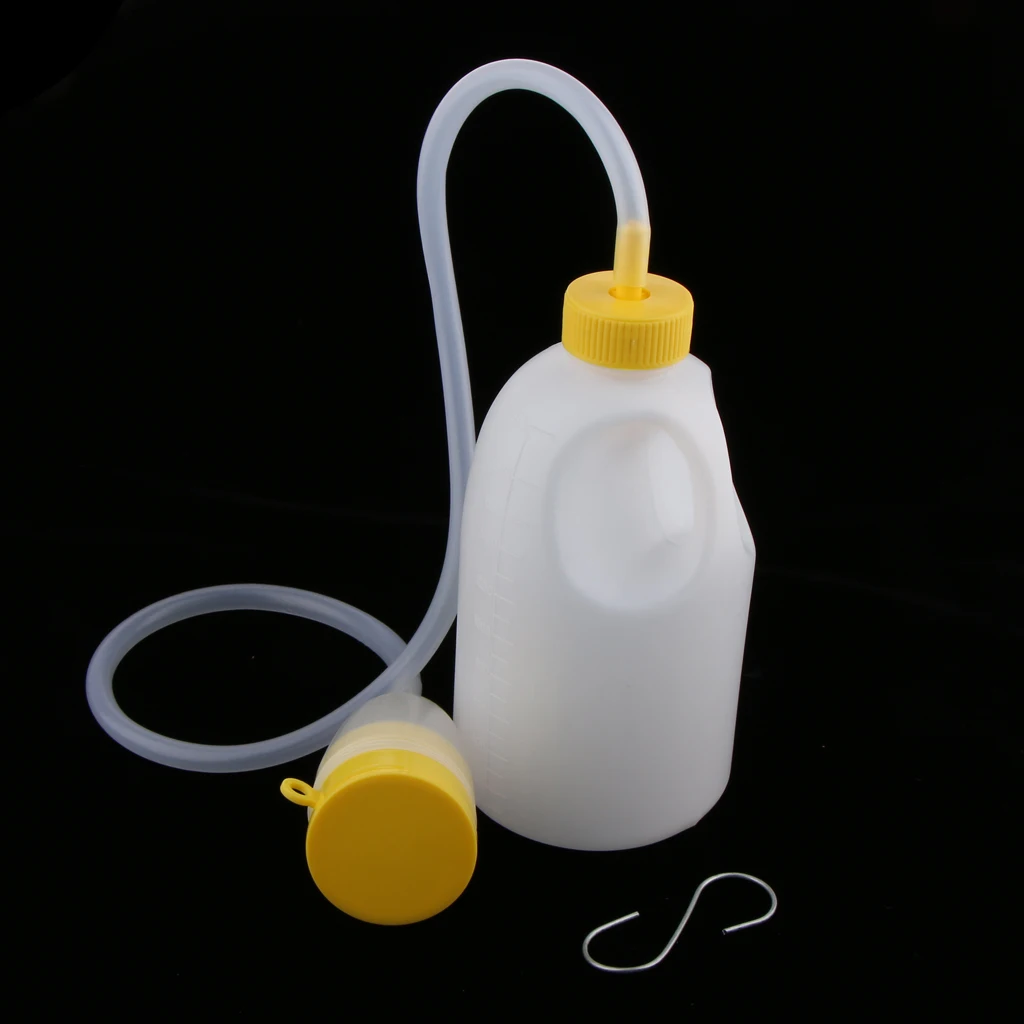 Portable 1700ml Reusable Male Bed Pee Urinal Bottle Drainage Car Toilet Tool