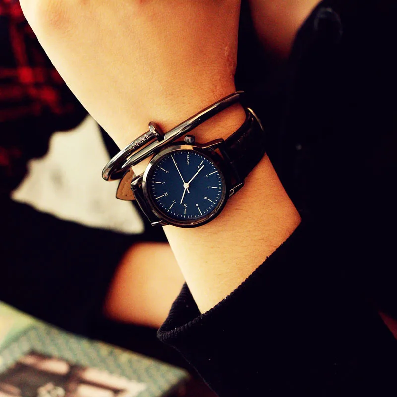 LSVTR парные часы высокого качества новые модные кожаные часы для влюбленных подарки для мужчин и женщин парные часы без браслета - Цвет: men-blue