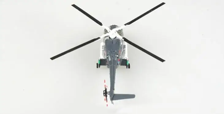 Трубач 1: 72 голландский военно-воздушные силы. 2 вертолета 37095 Готовая модель продукта