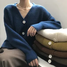 Word dual V-colored clothing female 2021 autumn and winter new Korean version of the loose sweet soft glutinous knit cardigan