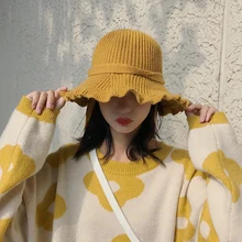 new Solid Color Warm Winter knitted Women Girl retro buket hat Outdoor Sunscreen cap for travelling Japanese lovely cap