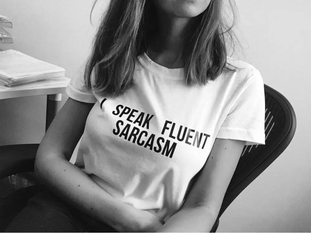Женская футболка с надписью I SPEAK FLUENT SARCASM повседневные Забавные футболки принтом