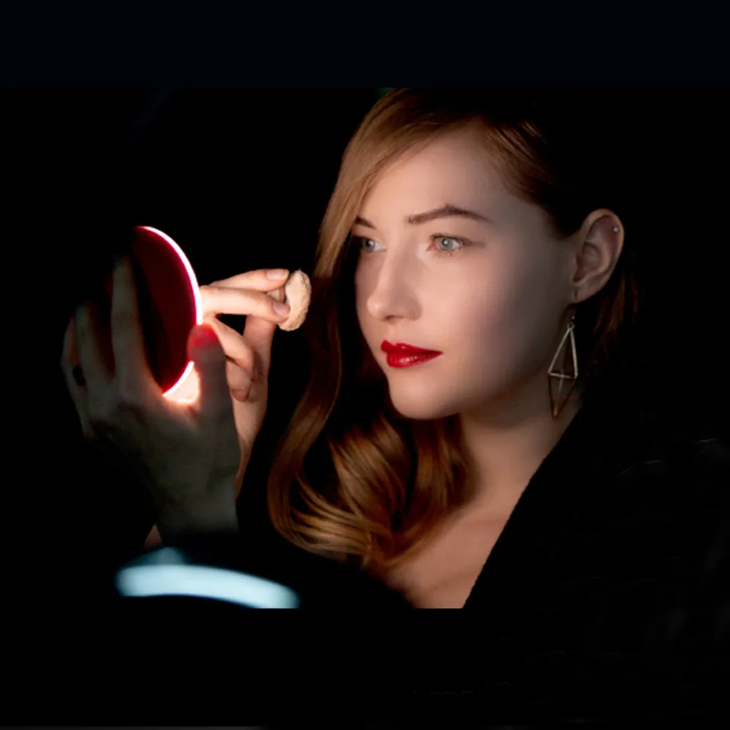 Макияж зеркало светодиодный красота зеркало для макияжа с лампой usb зарядка с шнурком красочные атмосферные огни Висячие шеи Y822