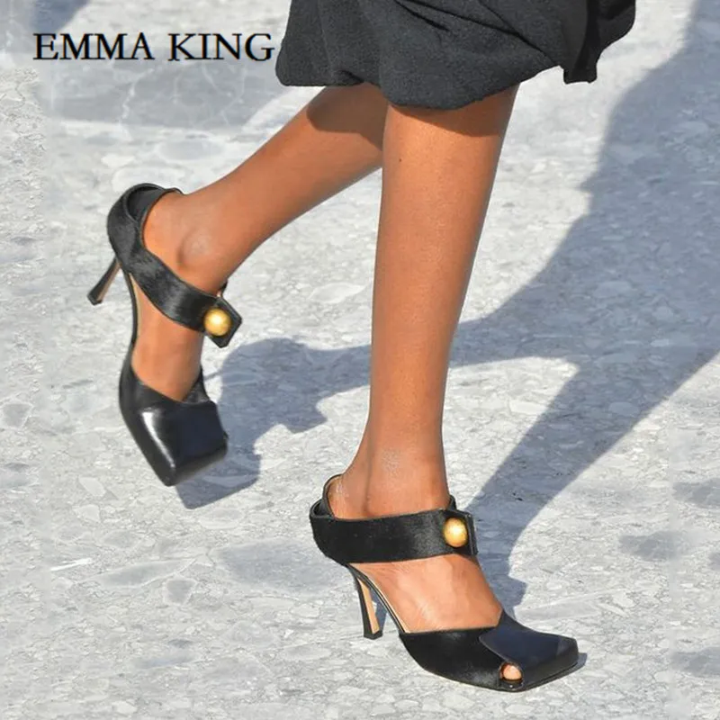 Модные женские босоножки; сандалии с квадратным носком и металлическими пуговицами; обувь из конского волоса; коллекция года; сезон осень; модная Уличная обувь