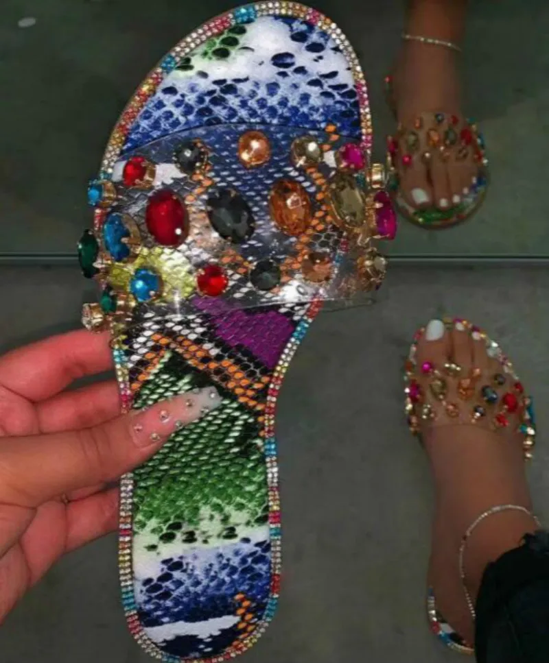 2020-Snake-Pattern-Gem-PVC-Slippers-Women-Outdoor-Candy-colored-Beach-Sandals-Summer-Fashion-Ladies-Bright (1)