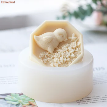 

Cute Cartoon Chicken Flowers Handmade Round Soap Silicone Mold DIY Silicone Liquid Crafts Christmas Soap Mold for Soap Making