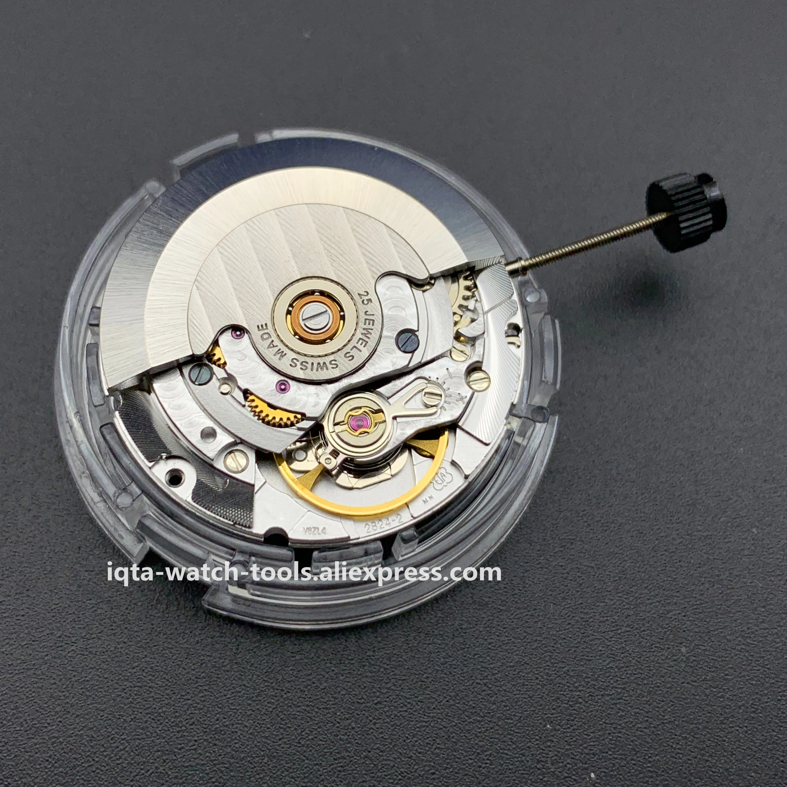 Freies Verschiffen Schweizer original ETA Mechanische Autoamtic bewegung  2824 2 uhr bewegung feine schleifen schwarz schraube Genf muster|Watch  Movement| - AliExpress