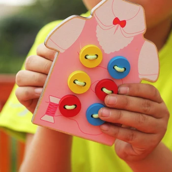 

Baby Wooden Beads Toy Set DIY Lacing Clothes Board Sew On Buttons Lacing Stringing BeadsToy Kids Threading Beads Game Montessori