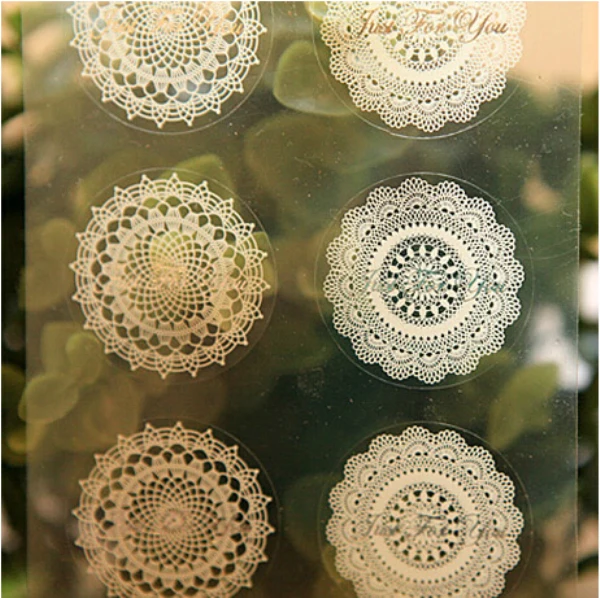 

80pcs 10Sheets Creative Vintage White Lace and Transparent Gilding Style Sealing Sticker Posted Baking Decoration Label