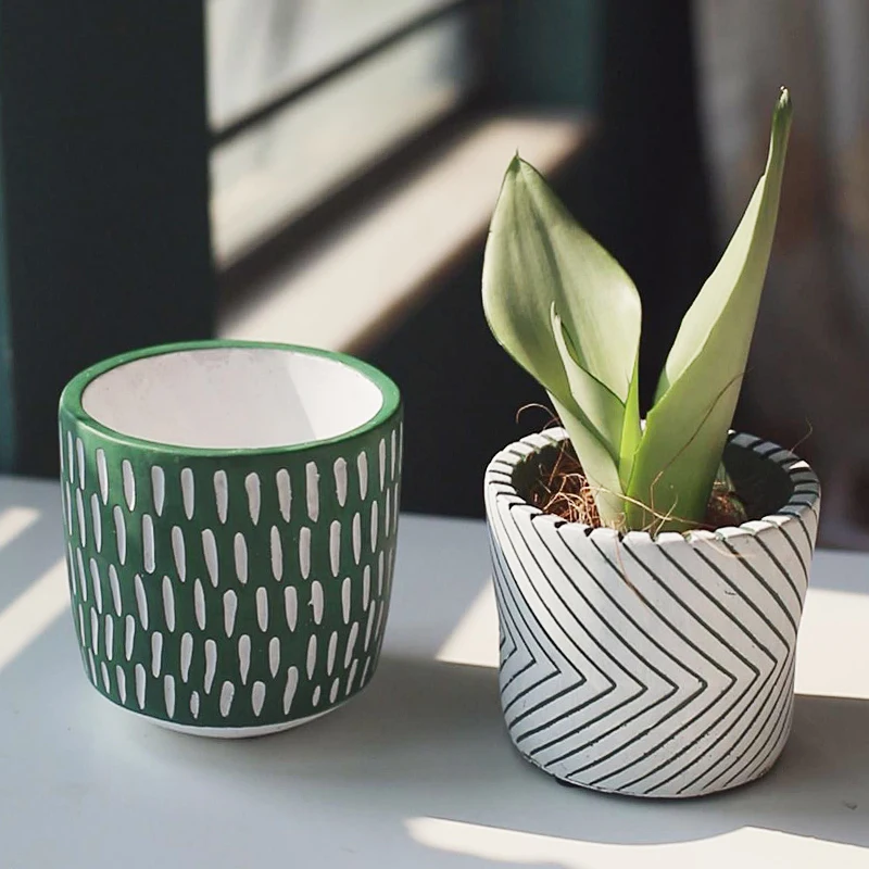 

Cement flowerpot silicone mold Concrete gardening plant succulent pot mold Striped pattern design cylindrical pot silicone mold