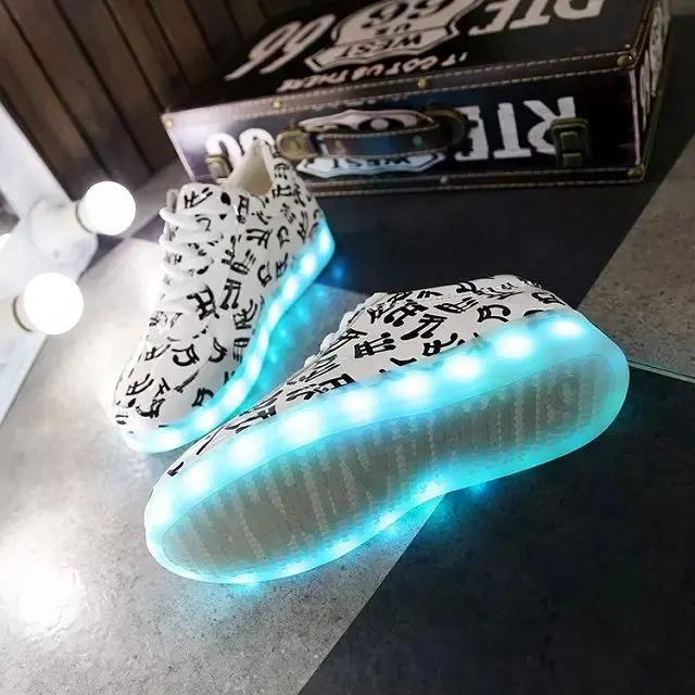 2318325533_979562855