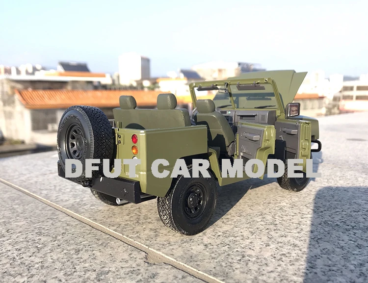 Литье под давлением 1:18 сплав игрушка с инерционным механизмом BJ2022JC автомобиль модель детских игрушечных автомобилей авторизованный игрушки для детей