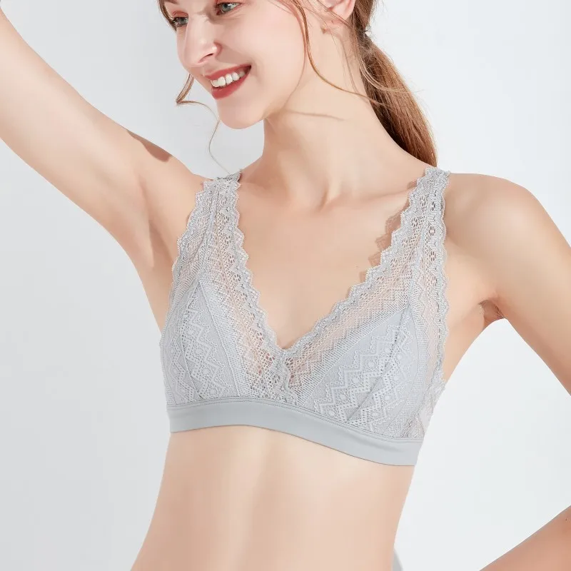 

1PC 100% Natural Silk Lining Thin Type Full Lace Comfortable Wire Free Wireless Bra Bralette SS412