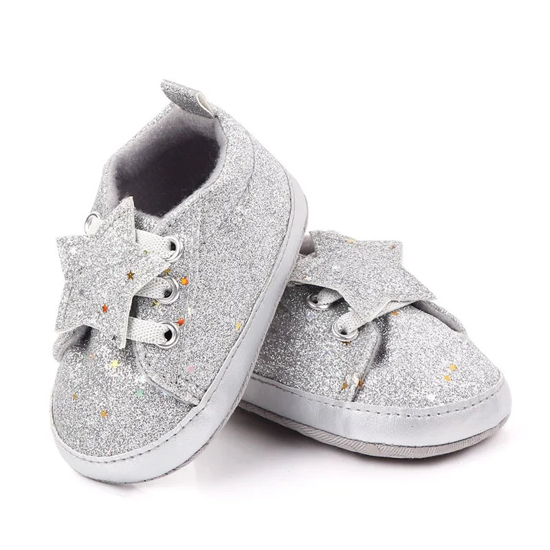 Обувь для маленьких мальчиков и девочек от 0 до 18 месяцев модная детская обувь для новорожденных с мягкой подошвой Первые Прогулочные кроссовки туфли с блестками